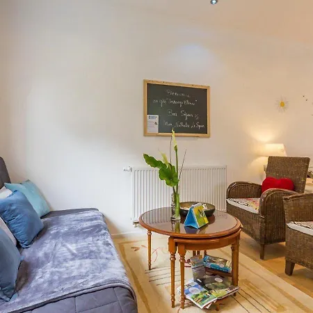 Holiday home Evasion Marine : Avec Jardin Prive, Terrasse Et Acces Direct Au Canal De Nantes A Brest - Fr-1-306-835 *